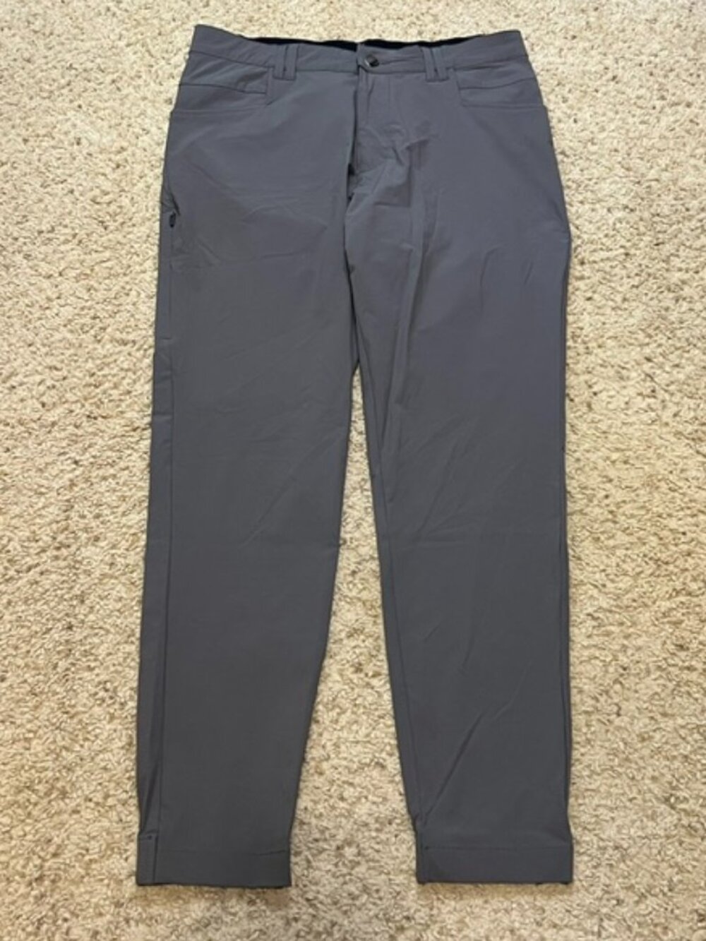 Bylt Basics Men's Charcoal Gray Ace Jogger Performance Pants Size 32 Waist EUC